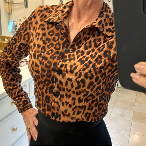 Leopard print button front turn back collar long sleeve Un Deux Trois blouse Sz6 - Picture 4 of 16